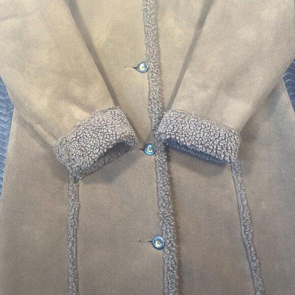 L.L. Bean Faux Fur lined Suede Winter Jacket Brown Womens size medium Petite - Picture 3 of 11